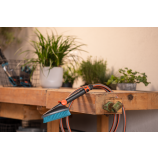 Spazzola manuale Gardena Cleansystem M (dura), per la pulizia di superfici di piccole dimensioni