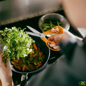 Fiskars Cesoie da cucina, 18 cm 1075051